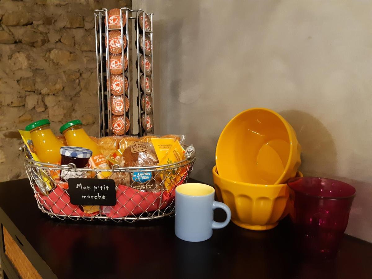 Gite, Jacuzzi & Vin Au Grenier De Madiran Exteriör bild