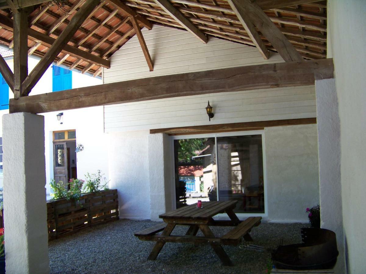 Gite, Jacuzzi & Vin Au Grenier De Madiran Exteriör bild